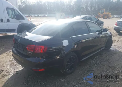 2014 Volkswagen Jetta Hybrid Se from USA, damaged, VIN 3VW637AJ8EM234096